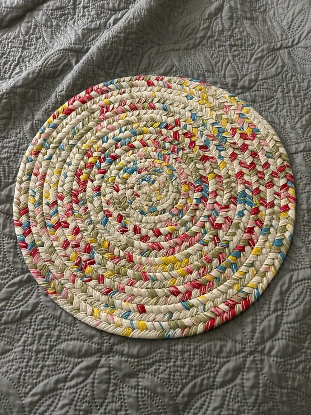 The Pioneer Woman Sweet Rose Braided Placemat .. Set Of Four.